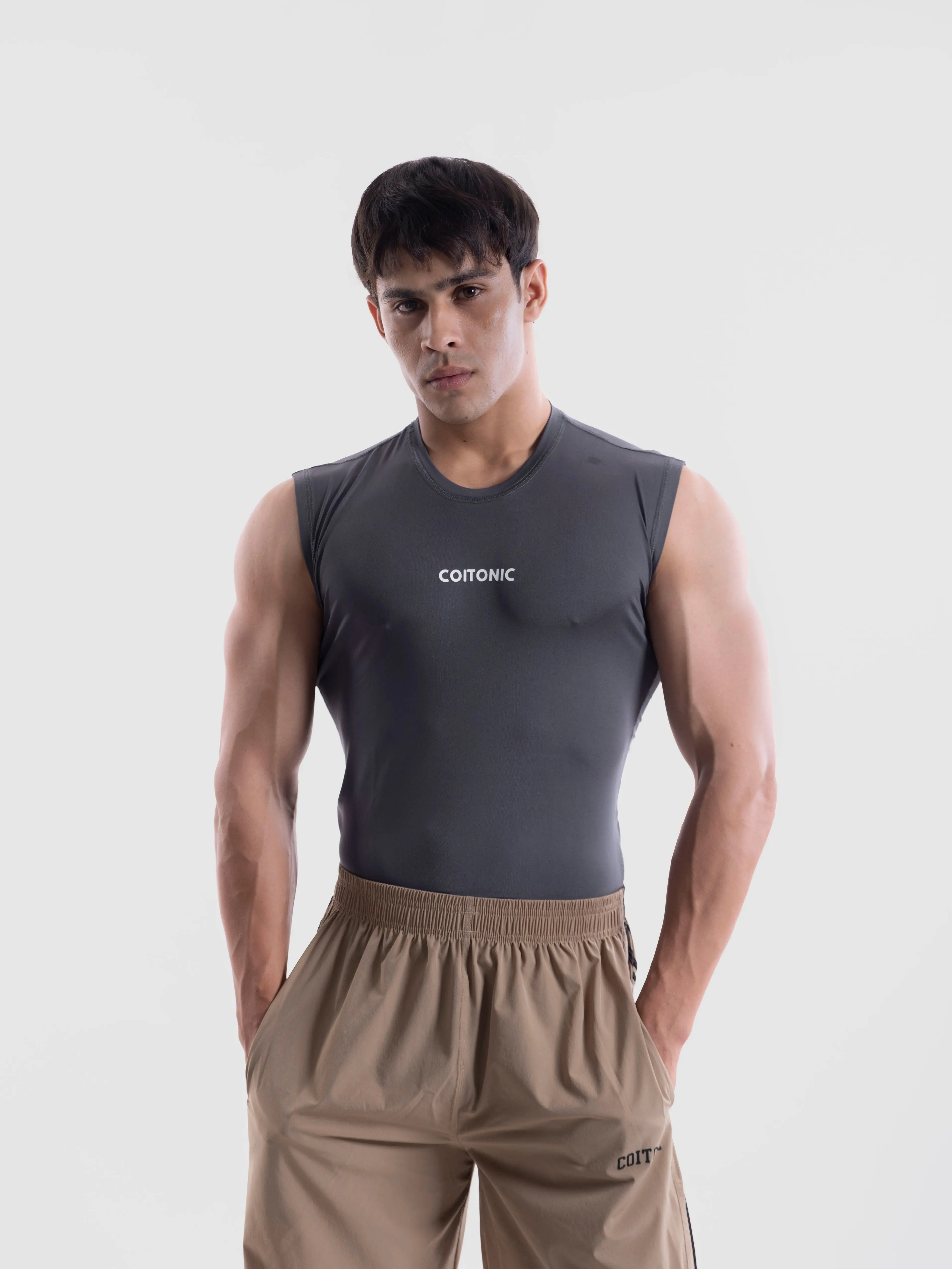 Compression Sleeveless Tank - Image 45